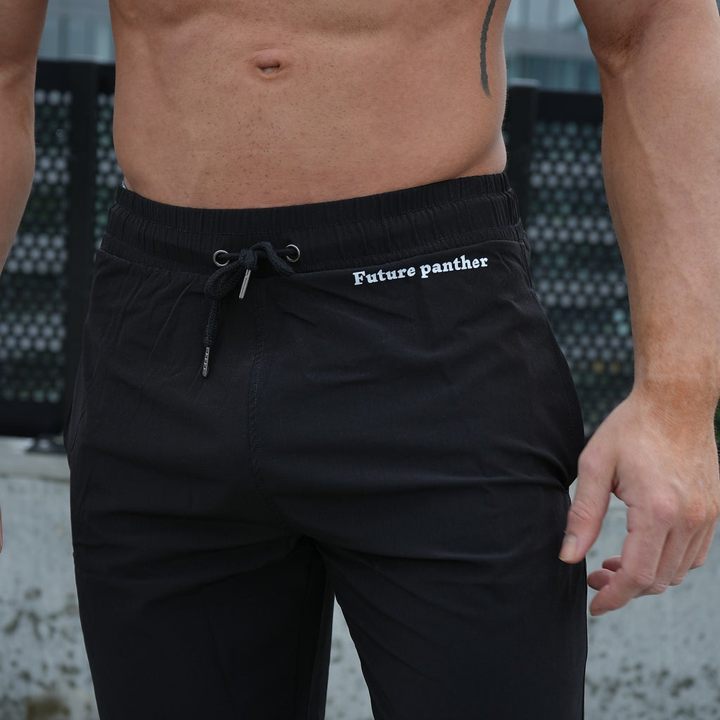 sorte shorts i polyester, lette